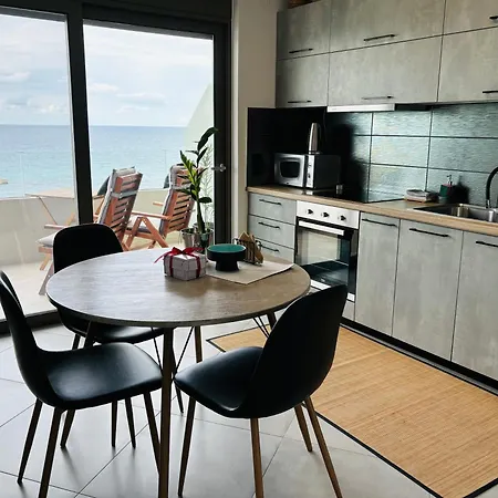 Zonapartments A Sea View-city Center Διαμέρισμα