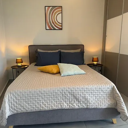Zonapartments A Sea View-city Center * Χανιά